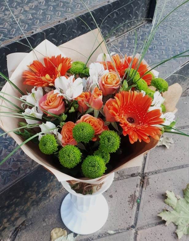 Букет цветов из: Герберы, Хризантемы, Альстромерии и Розы в Хвастовичах