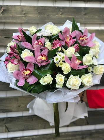 Букет цветов из: Розы и Хризантемы в Хвастовичах