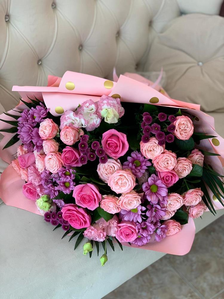 Букет цветов из: Хризантемы, Розы и Лизиантусы в Хвастовичах