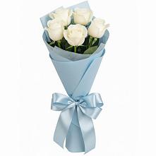 Букет 5 Белых роз Проуд в Хвастовичах