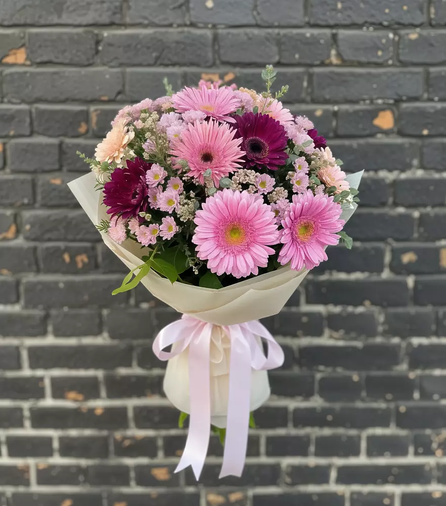 Букет цветов из: Герберы и Хризантемы в Хвастовичах