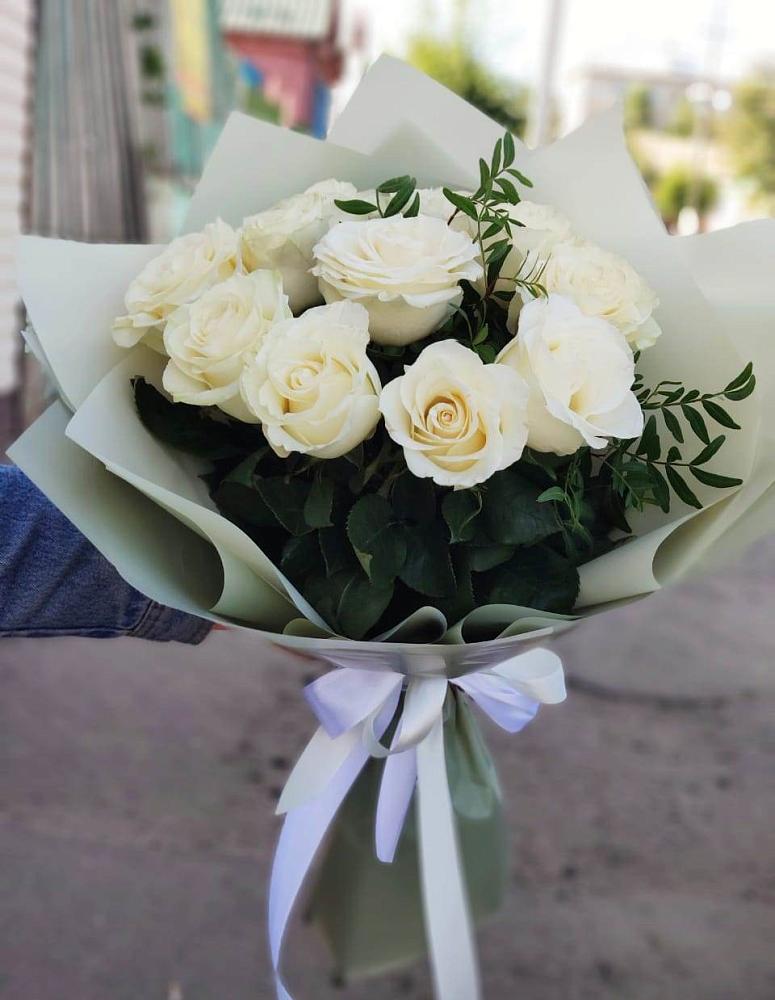 Букет Белые розы Проуд в Хвастовичах