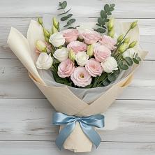 Букет цветов из:  Лизиантусы в Хвастовичах