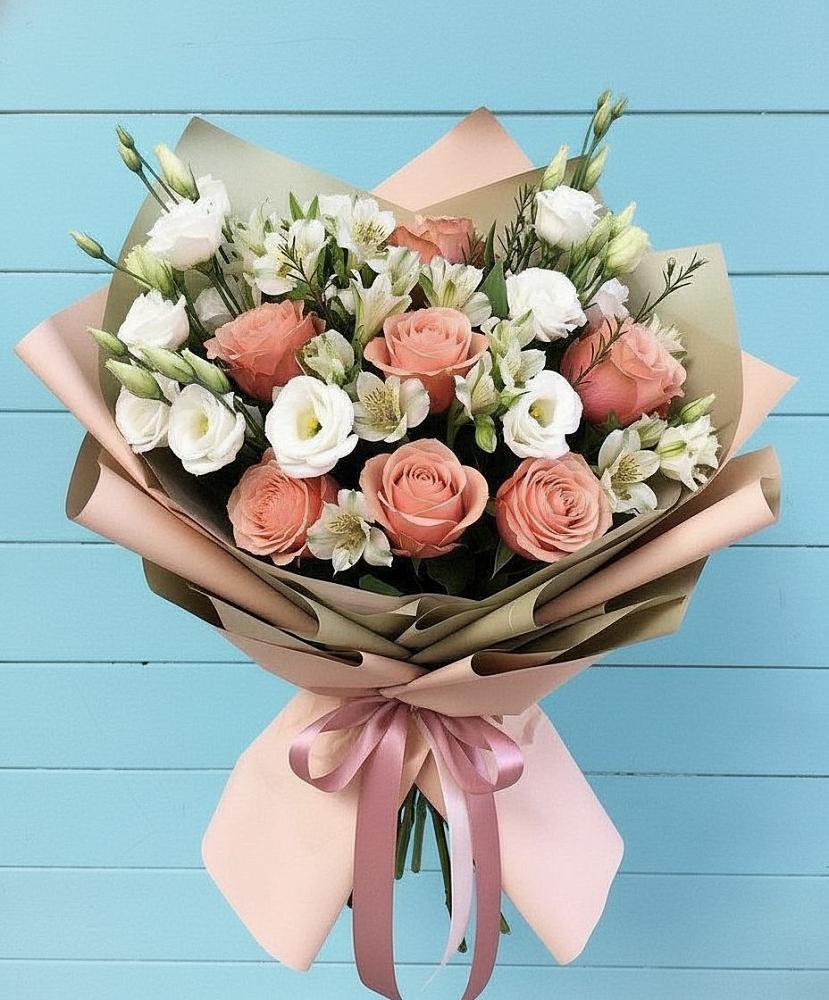 Букет цветов из: Розы, Альстромерии и Лизиантусы в Хвастовичах