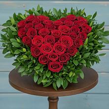 Цветочная композиция из Розы в виде сердца в Хвастовичах