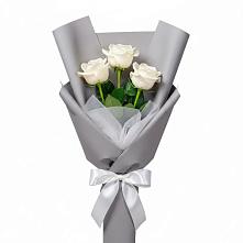 Букет 3 белые розы в Хвастовичах