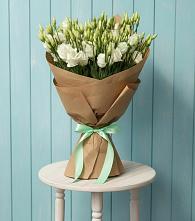 Букет цветов из:  Лизиантусы в Хвастовичах