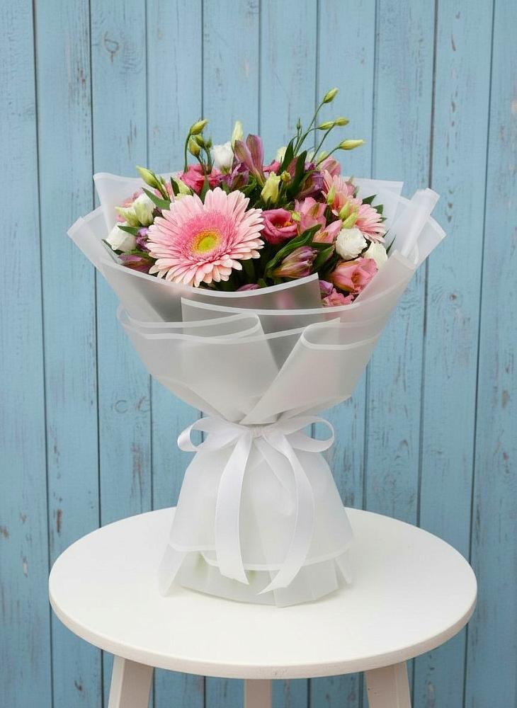 Букет цветов из: Герберы, Альстромерии и Лизиантусы в Хвастовичах