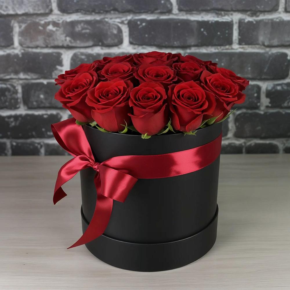 Цветочная композиция из Розы в шляпной коробке в Хвастовичах