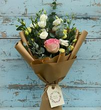 Букет цветов из:  Розы и Лизиантусы в Хвастовичах